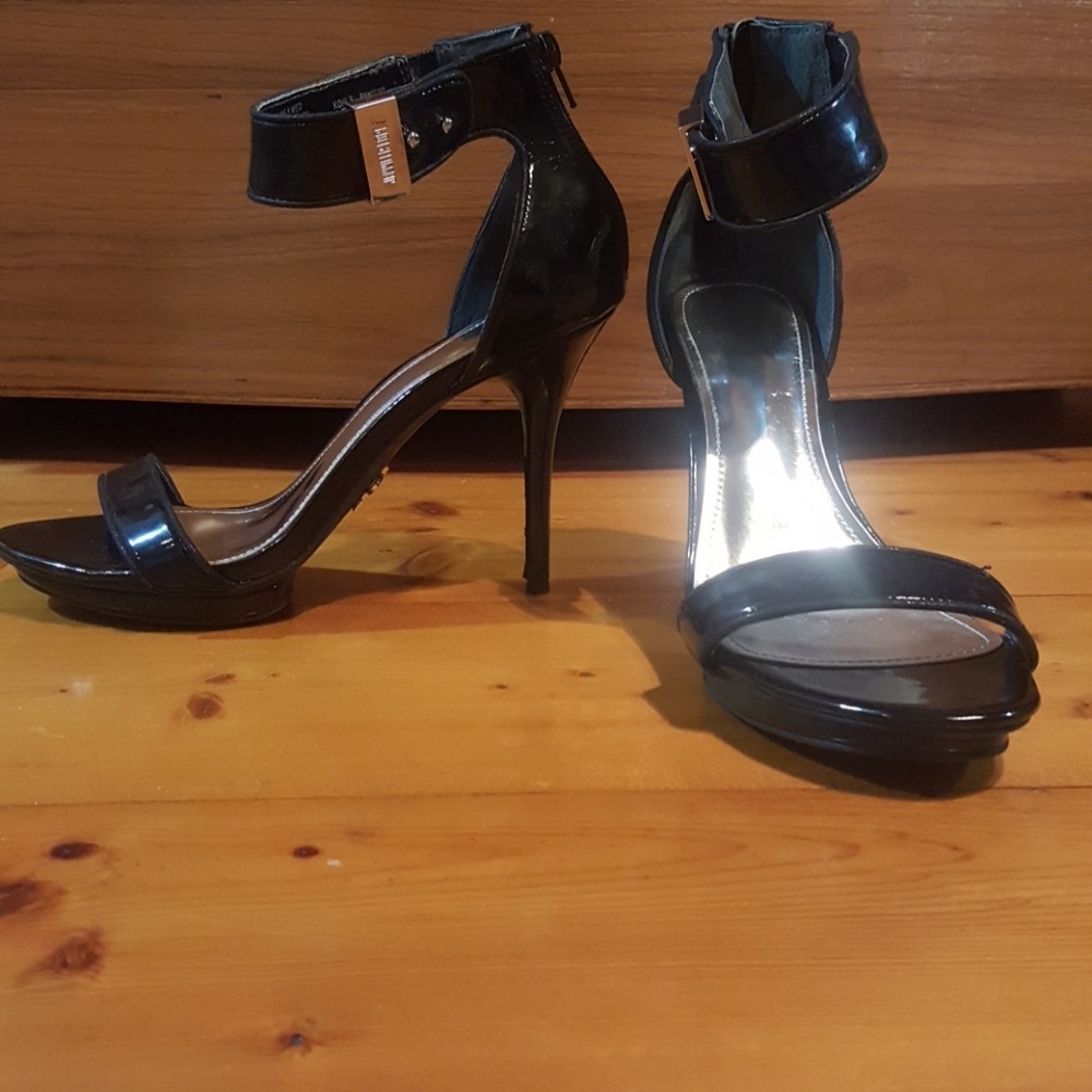 Staple Black Heels!!! 
